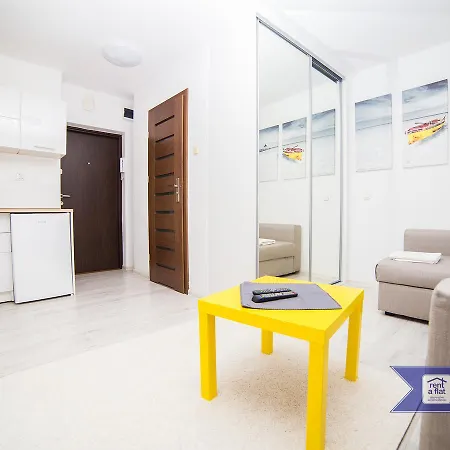 Rentaflat Romantic Studio Apartment
